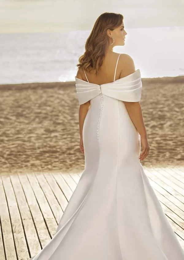 Cher vestido de novia